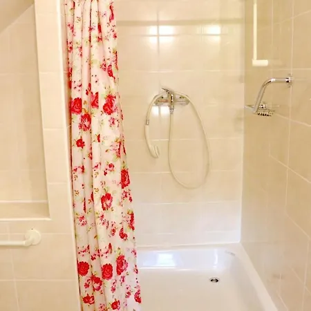 酒店 Maredis Rero 3*